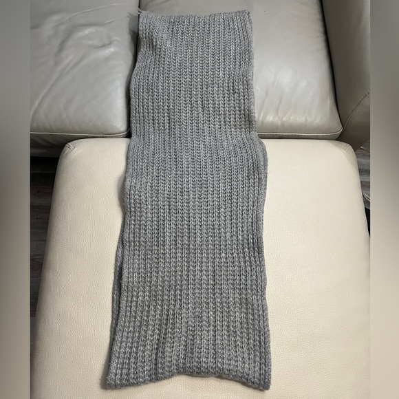 J. Crew Unisex Lambswool Cashmere Blended Cowl Scarf - Picture 3 of 4